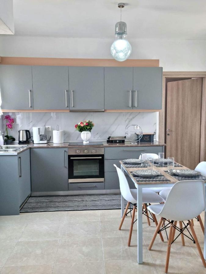 Dionysia Apartments Ливадия Экстерьер фото