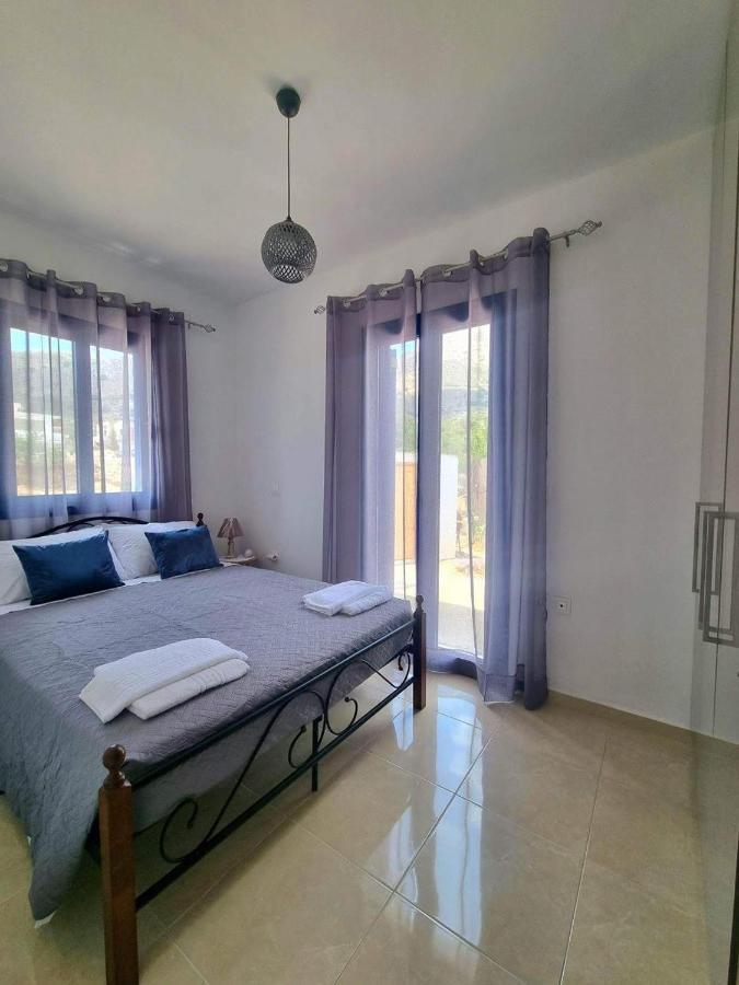 Dionysia Apartments Ливадия Экстерьер фото